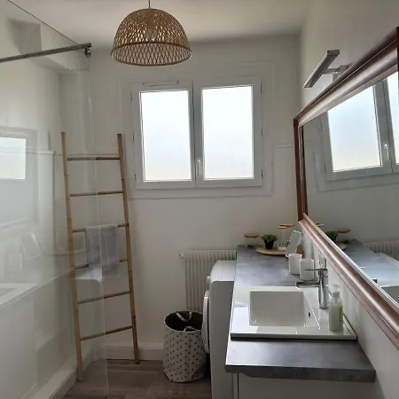 La Sentinelle - Vue Cite דירה קרקסון