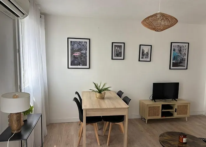 La Sentinelle - Vue Cite Apartmán *